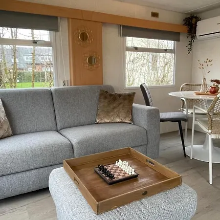 Retro Stacaravans Warmond